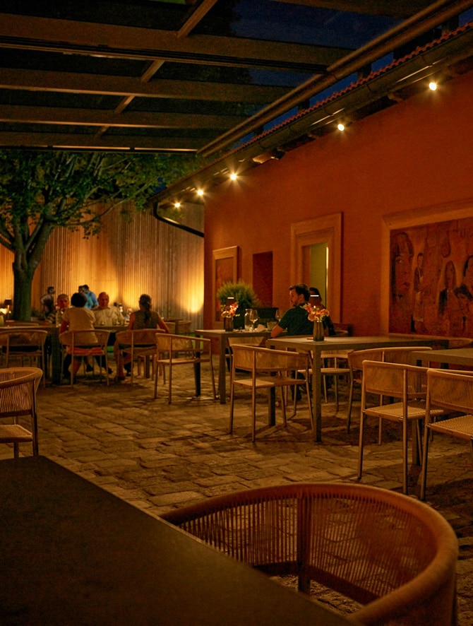 Romantische Stimmung im Genusstheater bei den Krispels.